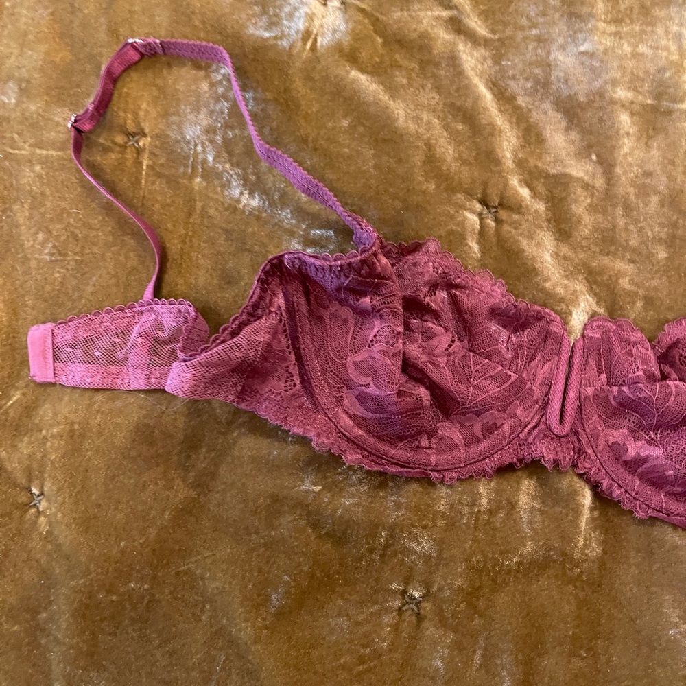Pink Bra - Picture 2 of 6